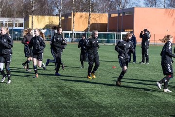 Bild 7 - B-Juniorinnen Halbfinale SVHU - Holstein Kiel : Ergebnis: 3:0